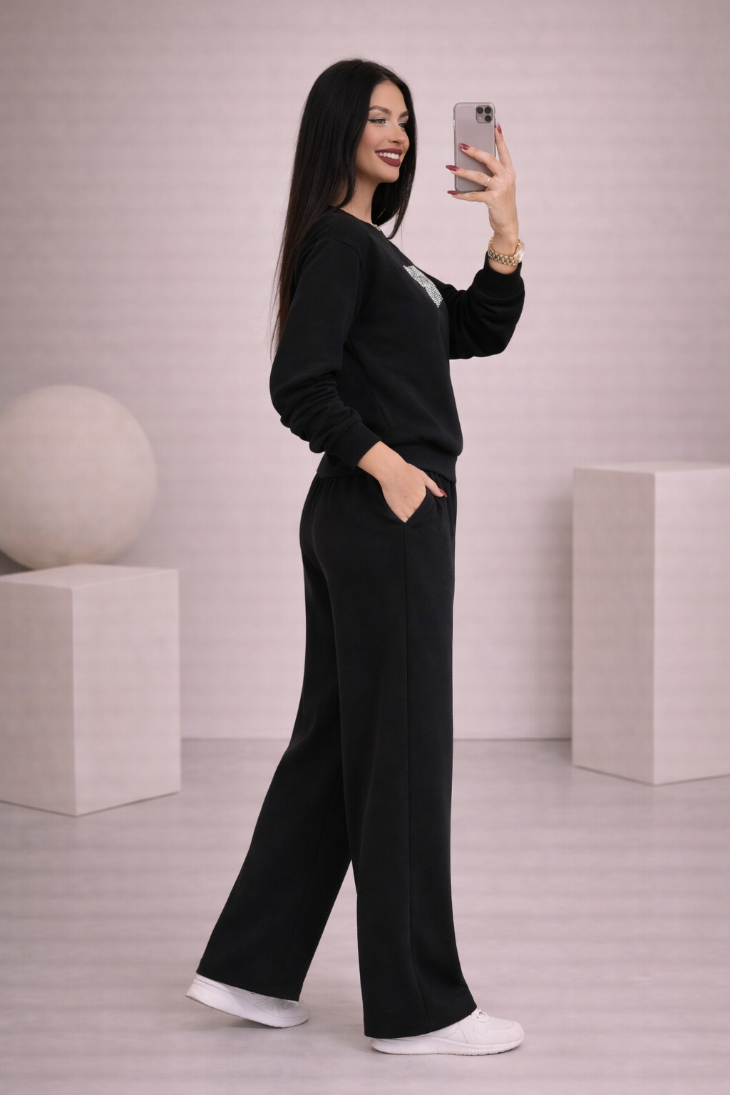 MAVEEN Crystal Pocket Sweatshirt